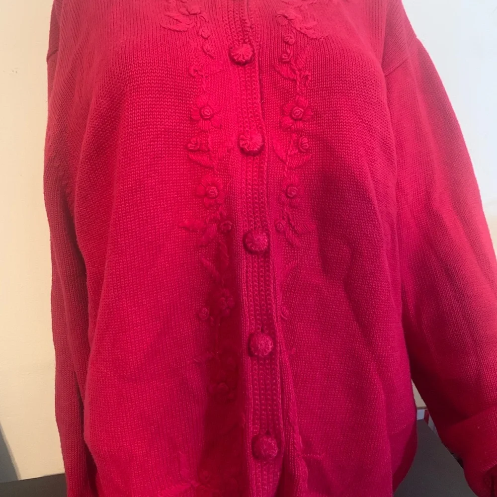 LG. Croft n Barrow Cardigan Sweater-Embroidered,Covered Buttons,Warm,Hi-Quality - Picture 6 of 7